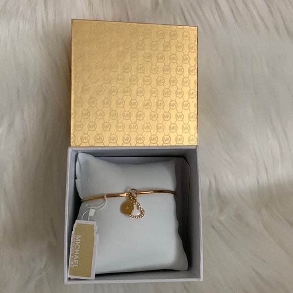 MICHAEL KORS  Pave Heart Skinny Hinged Bangle in Gold - Picture 2 of 4